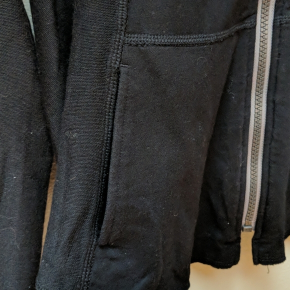 Title nine sweat coat - Picture 4 of 7